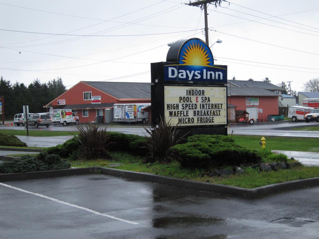 Days Inn By Wyndham Ocean Shores Exterior photo